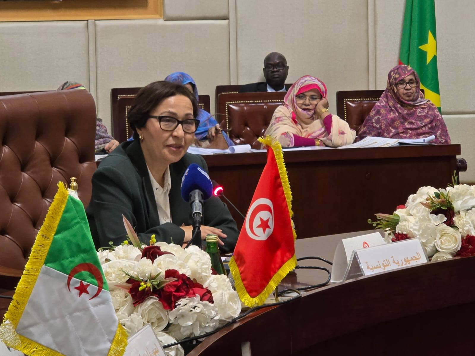 وزيرة الأسرة تشارك في ملتقى "تمكين المرأة في دول المغرب العربي بنواكشوط